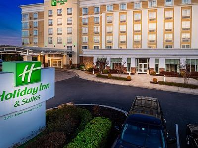 & Memphis-wolfchase Galleria By Ihg