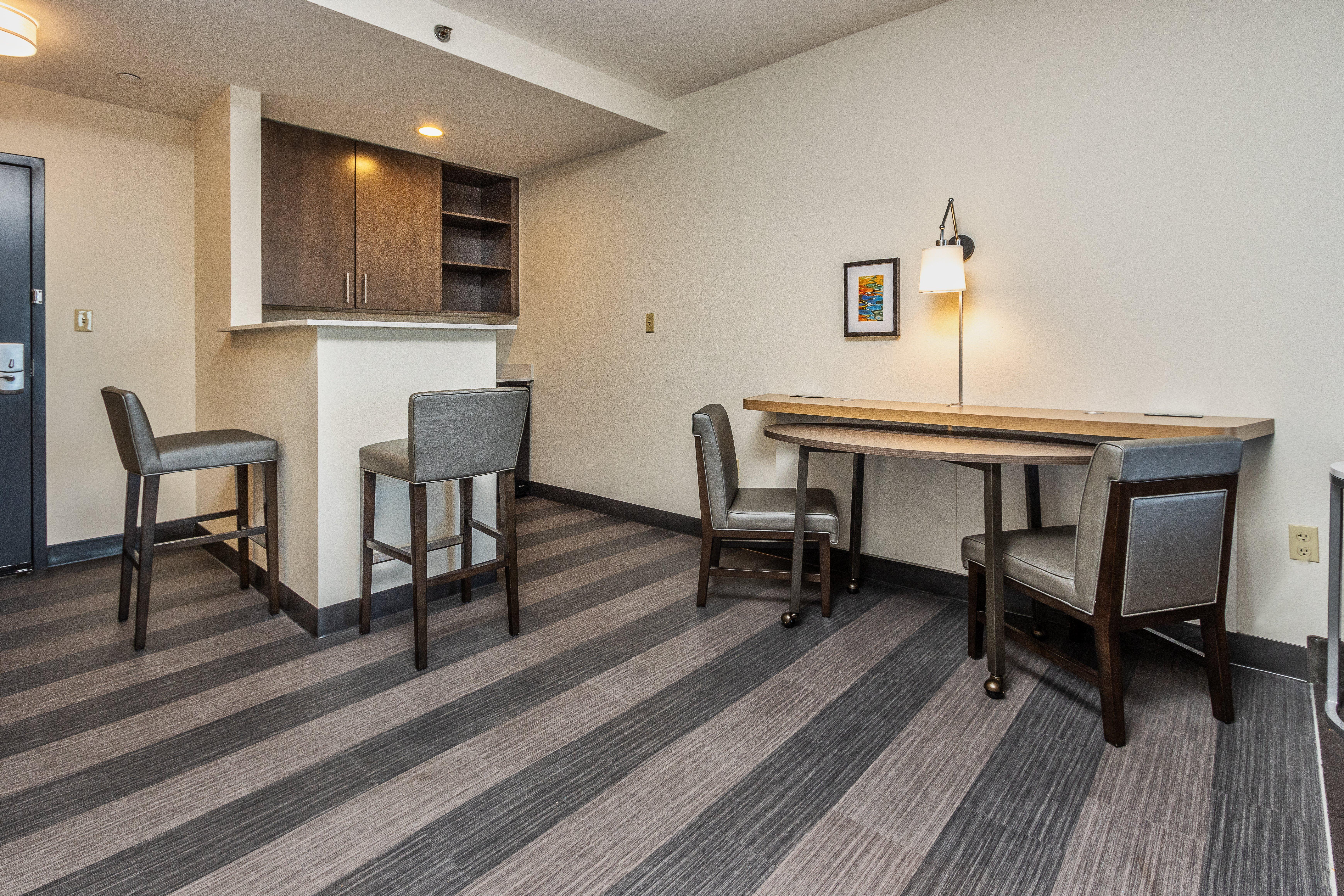 Hotel Holiday & Memphis-wolfchase Galleria By Ihg 3*